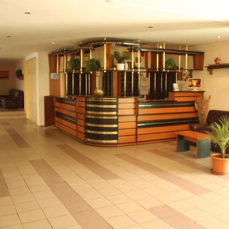 Hotel Metropol Mamaia Extérieur photo